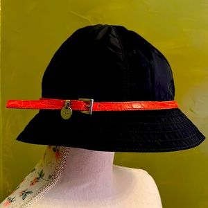 💯AUTHENTIC PRADA HAT💯